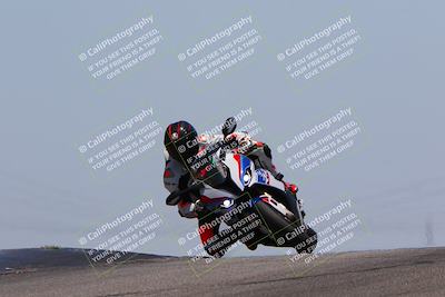 media/May-22-2023-Fastrack Riders (Mon) [[ae7626d9d8]]/Level 2/1230pm (Outside Grapevine)/